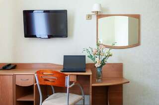 Гостиница Турист Санкт-Петербург Двухместный номер с 2 отдельными кроватями-4