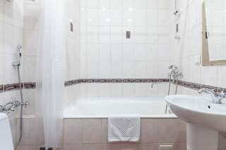 Гостиница Турист Санкт-Петербург Двухместный номер с 2 отдельными кроватями-2